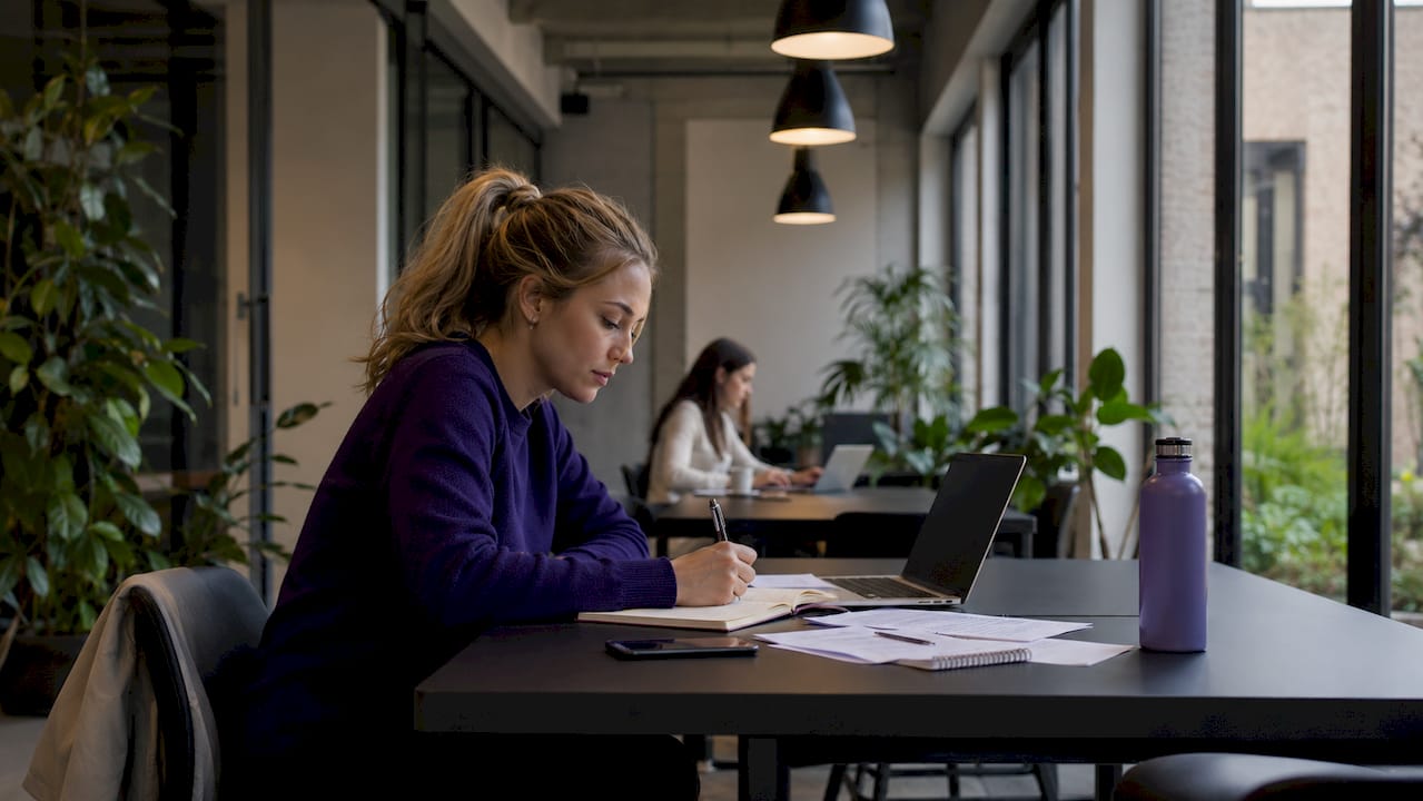 Att bygga nätverk med andra entreprenörer på ett coworking-kontor