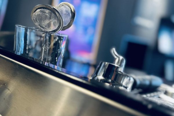 Närbild på kaffemaskinen i köket på Walborg Cowork